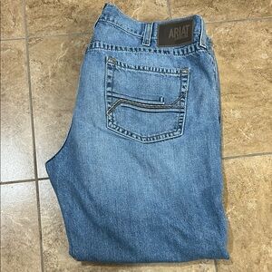 40/30 Ariat M4 Relaxed Fit Jeans with Classic Style